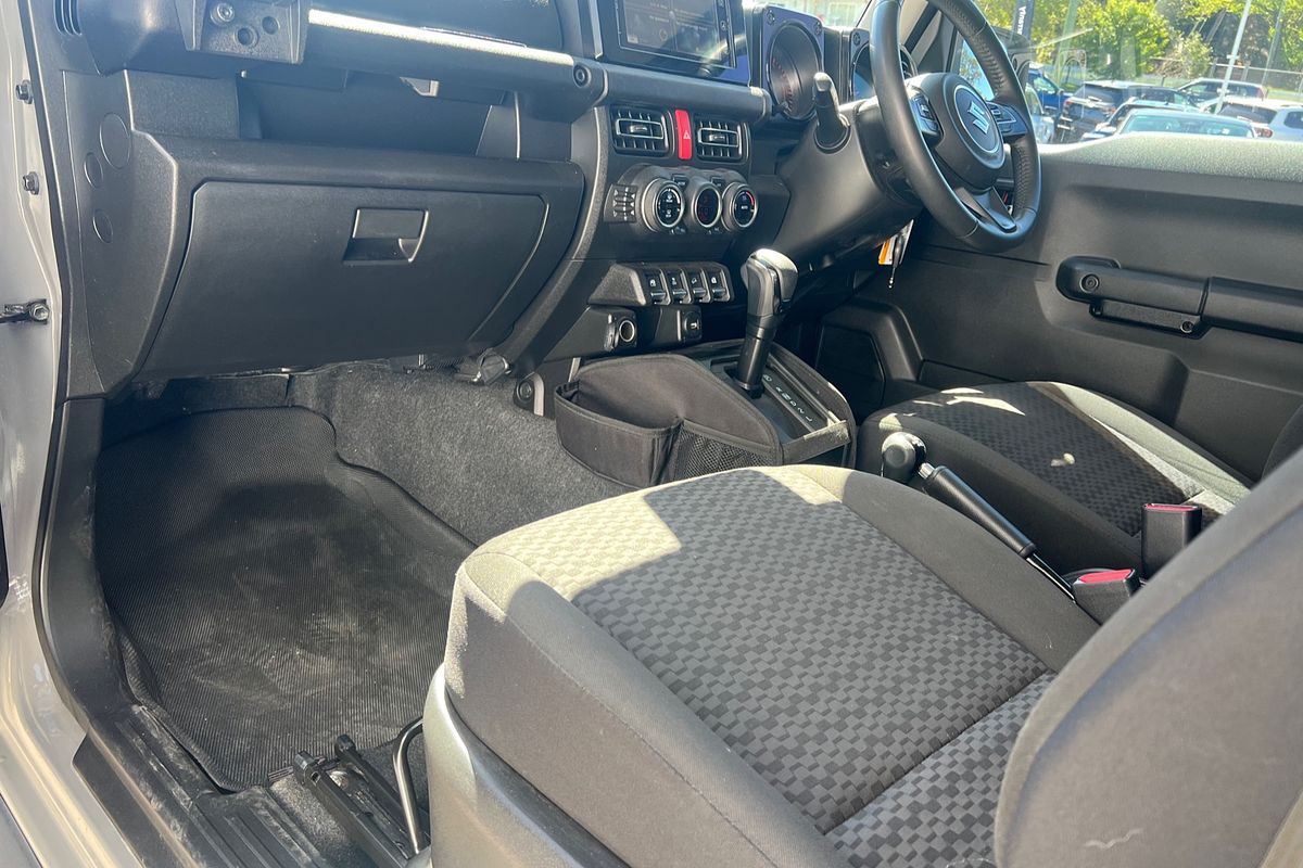 2022 Suzuki Jimny GLX GJ