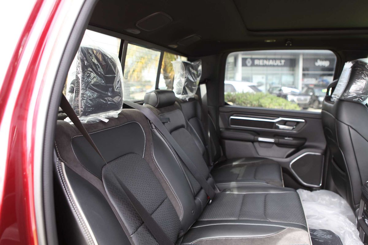 2024 RAM 1500 Laramie Sport RamBox DT 4X4 SWB
