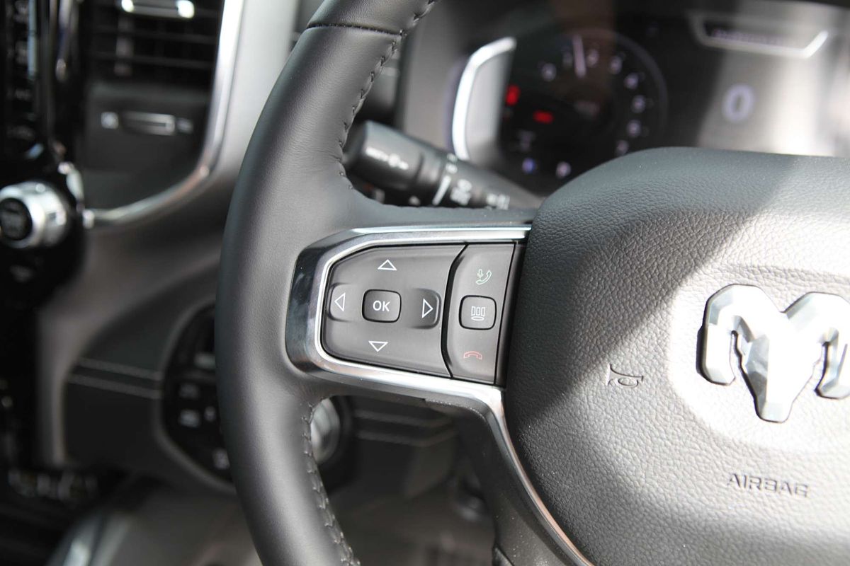 2024 RAM 1500 Laramie Sport RamBox DT 4X4 SWB