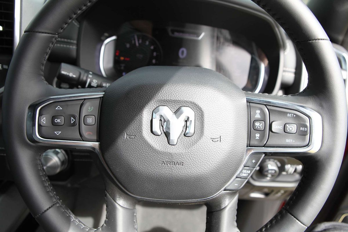 2024 RAM 1500 Laramie Sport RamBox DT 4X4 SWB