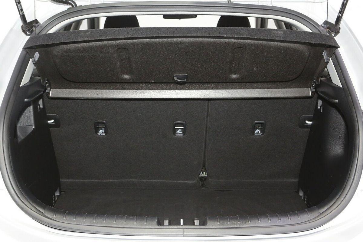 2019 Kia Rio S YB