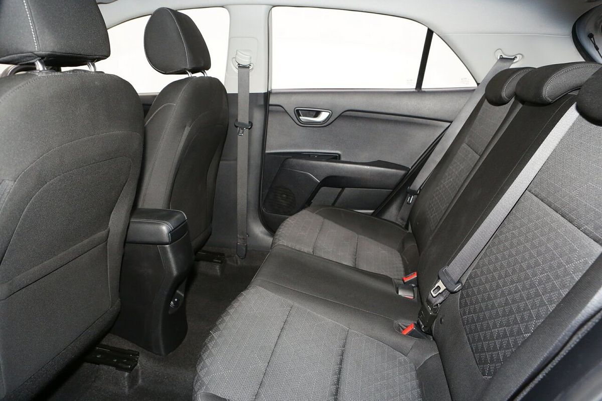 2019 Kia Rio S YB