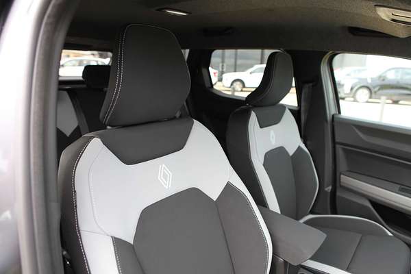 2025 Renault Duster Techno X1311