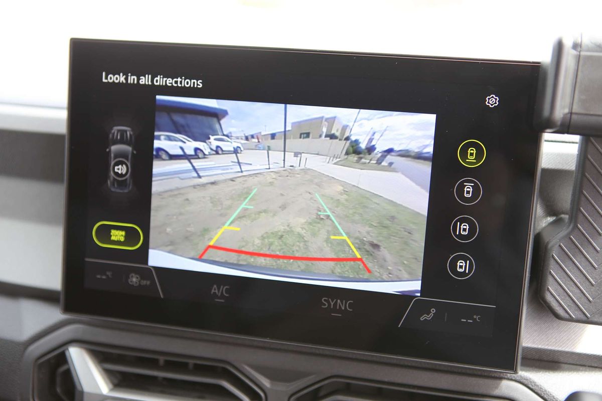 2025 Renault Duster Techno X1311