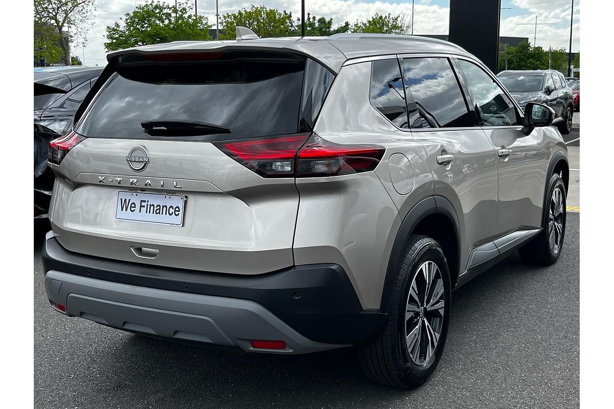 2025 Nissan X-TRAIL ST-L T33