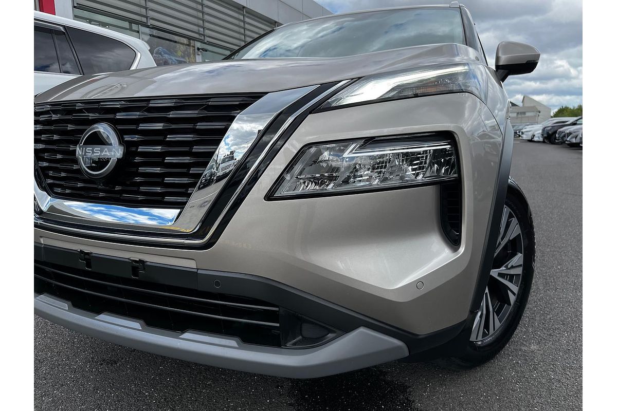 2025 Nissan X-TRAIL ST-L T33