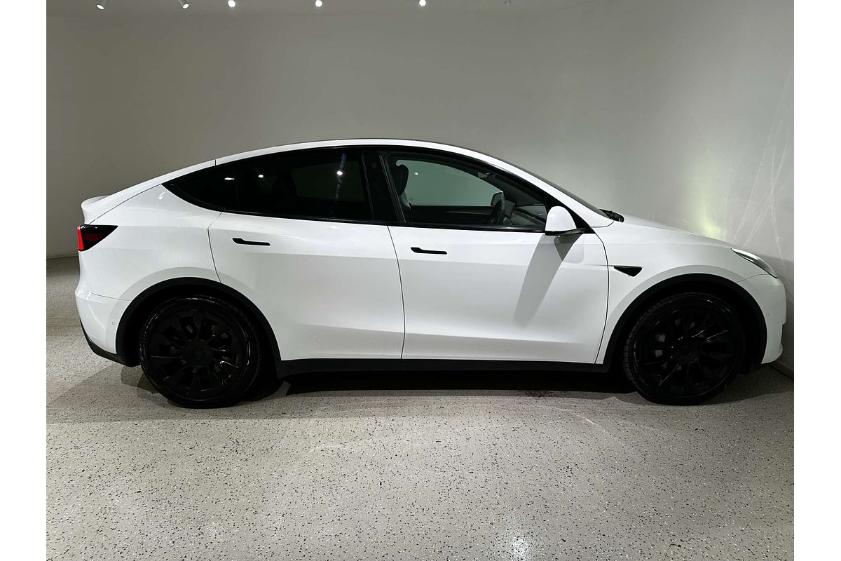 2023 Tesla Model Y Rear-Wheel Drive