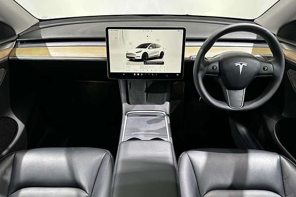 2023 Tesla Model Y Rear-Wheel Drive
