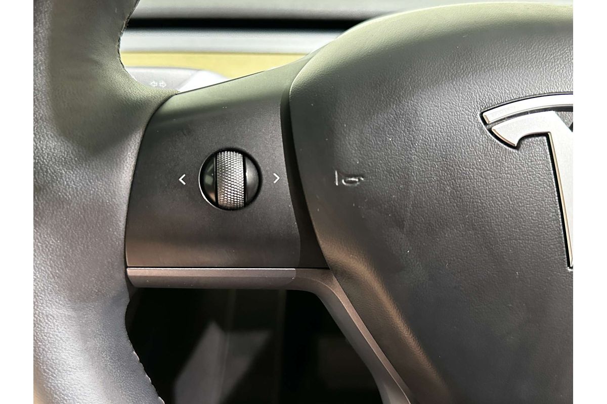 2023 Tesla Model Y Rear-Wheel Drive