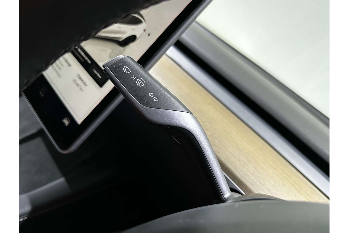 2023 Tesla Model Y Rear-Wheel Drive