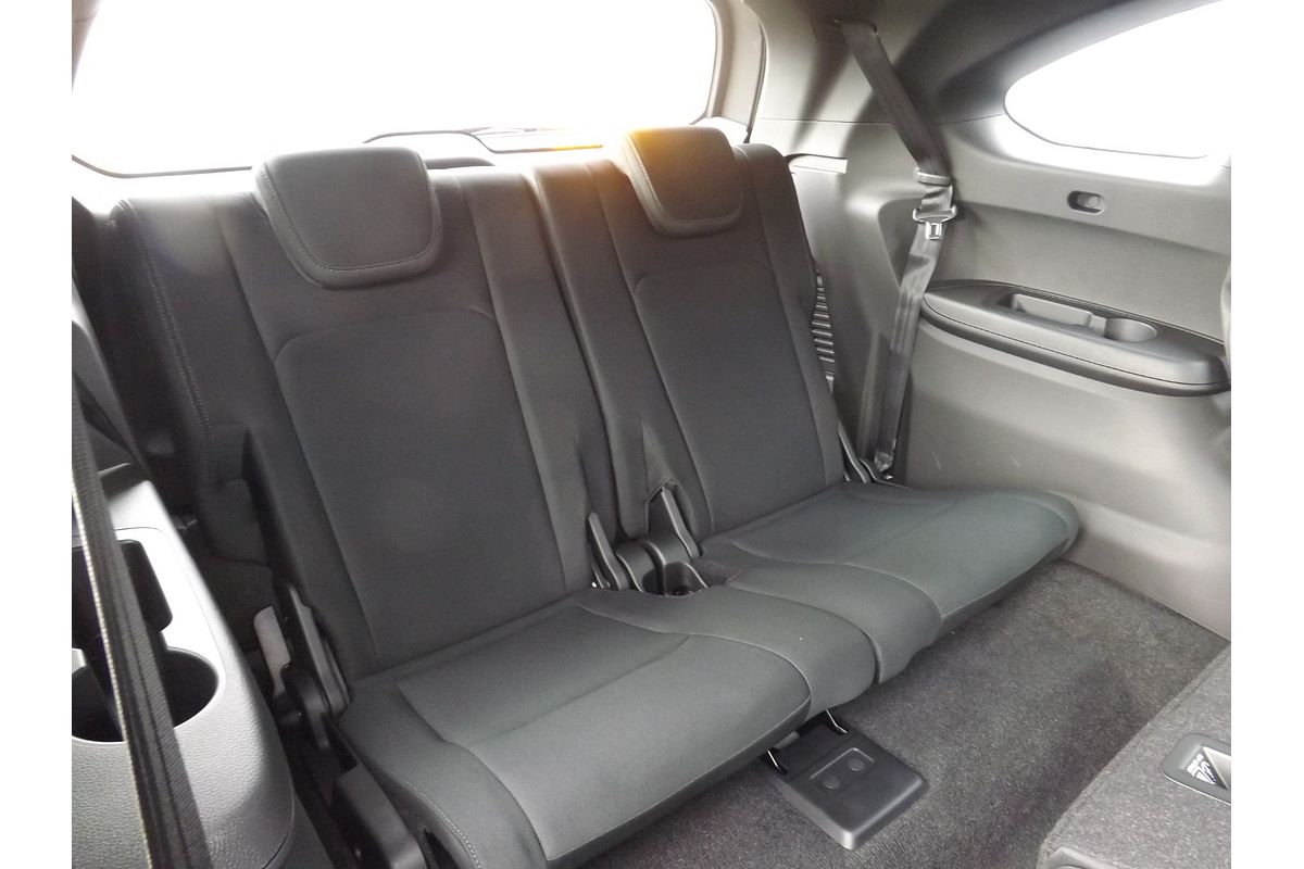 2025 Isuzu MU-X LS-M