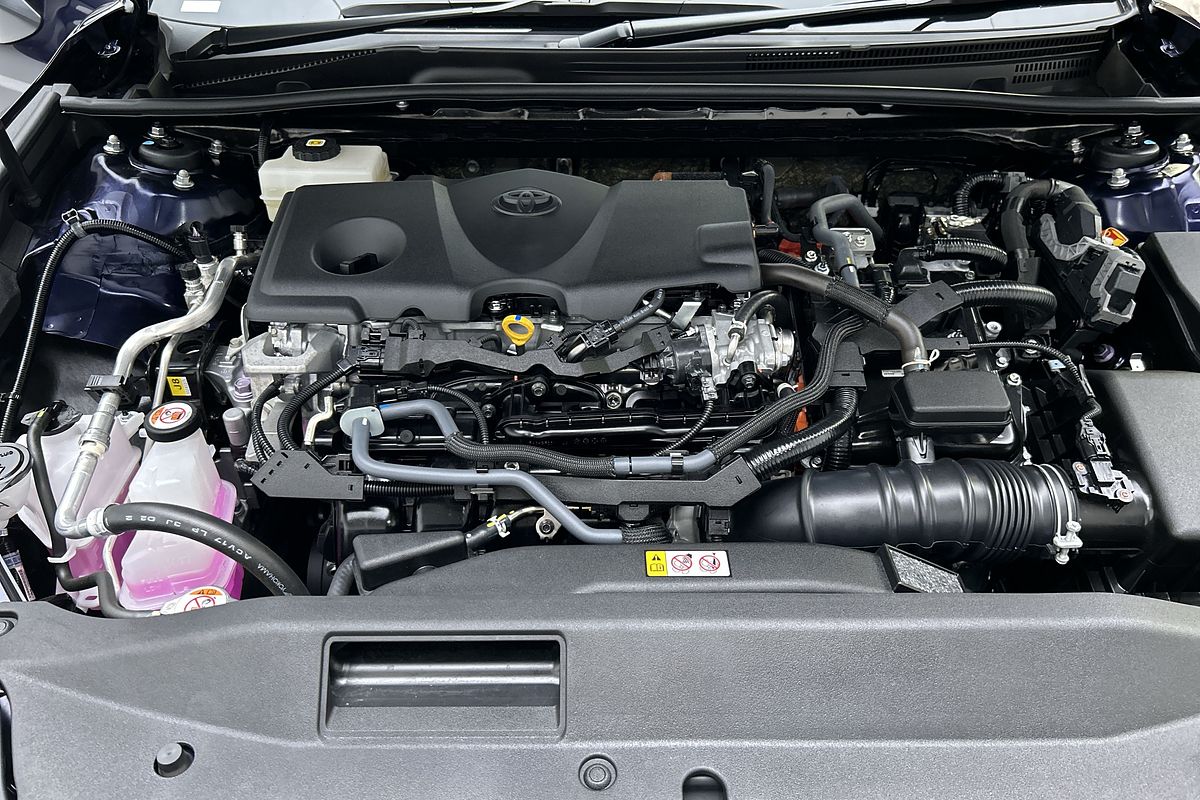 2025 Toyota Camry Ascent AXVH80R