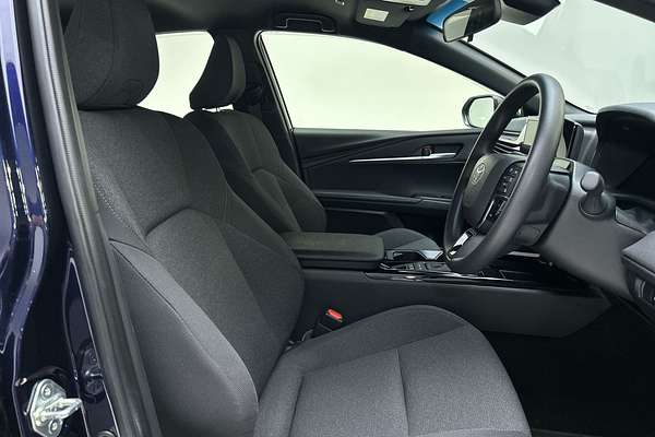 2025 Toyota Camry Ascent AXVH80R