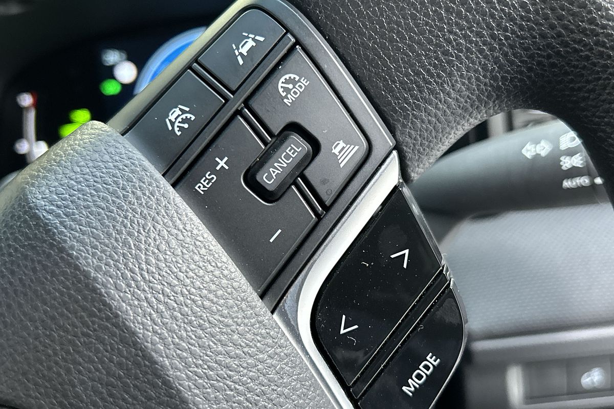 2025 Toyota Camry Ascent AXVH80R