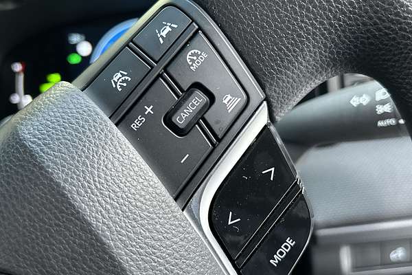 2025 Toyota Camry Ascent AXVH80R