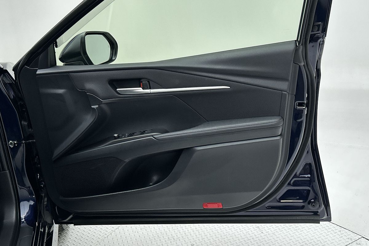 2025 Toyota Camry Ascent AXVH80R