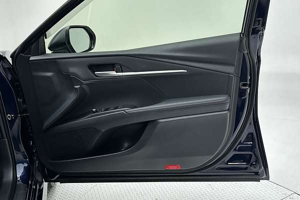 2025 Toyota Camry Ascent AXVH80R