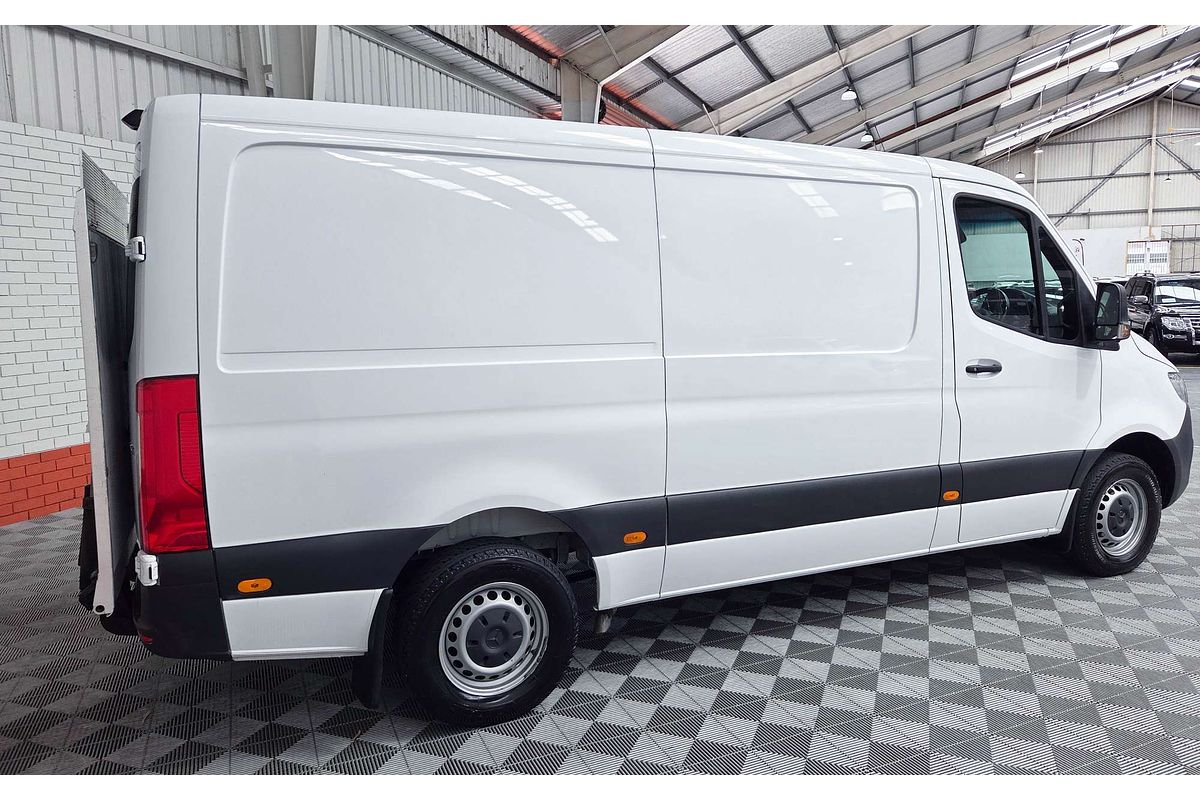 2021 Mercedes-Benz Sprinter 319CDI VS30 MWB