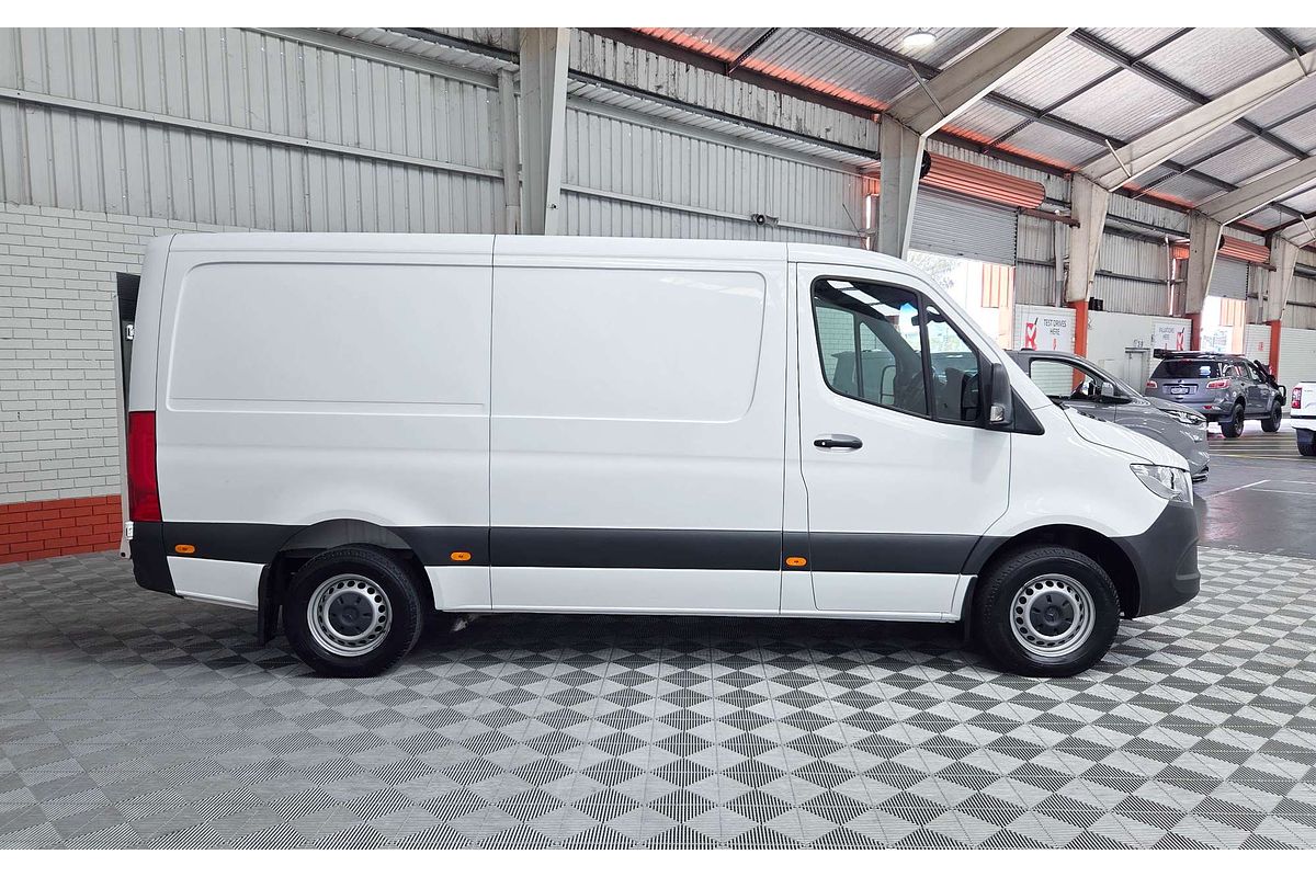 2021 Mercedes-Benz Sprinter 319CDI VS30 MWB