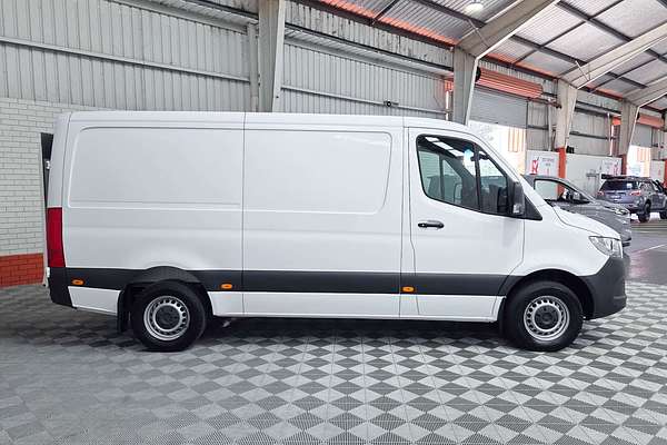 2021 Mercedes-Benz Sprinter 319CDI VS30 MWB