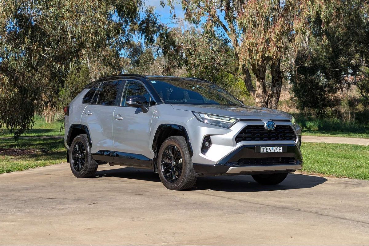2023 Toyota RAV4 XSE AXAH52R