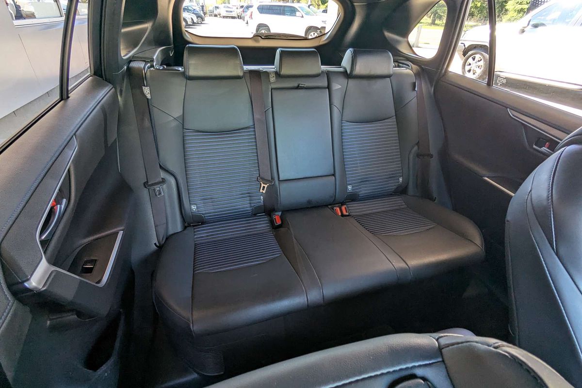 2023 Toyota RAV4 XSE AXAH52R