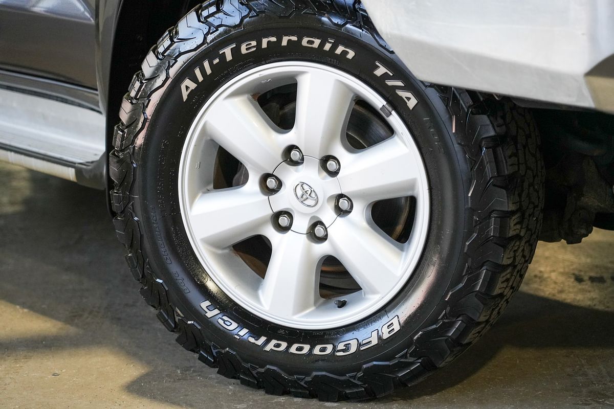 2011 Toyota Hilux SR5 KUN26R 4X4