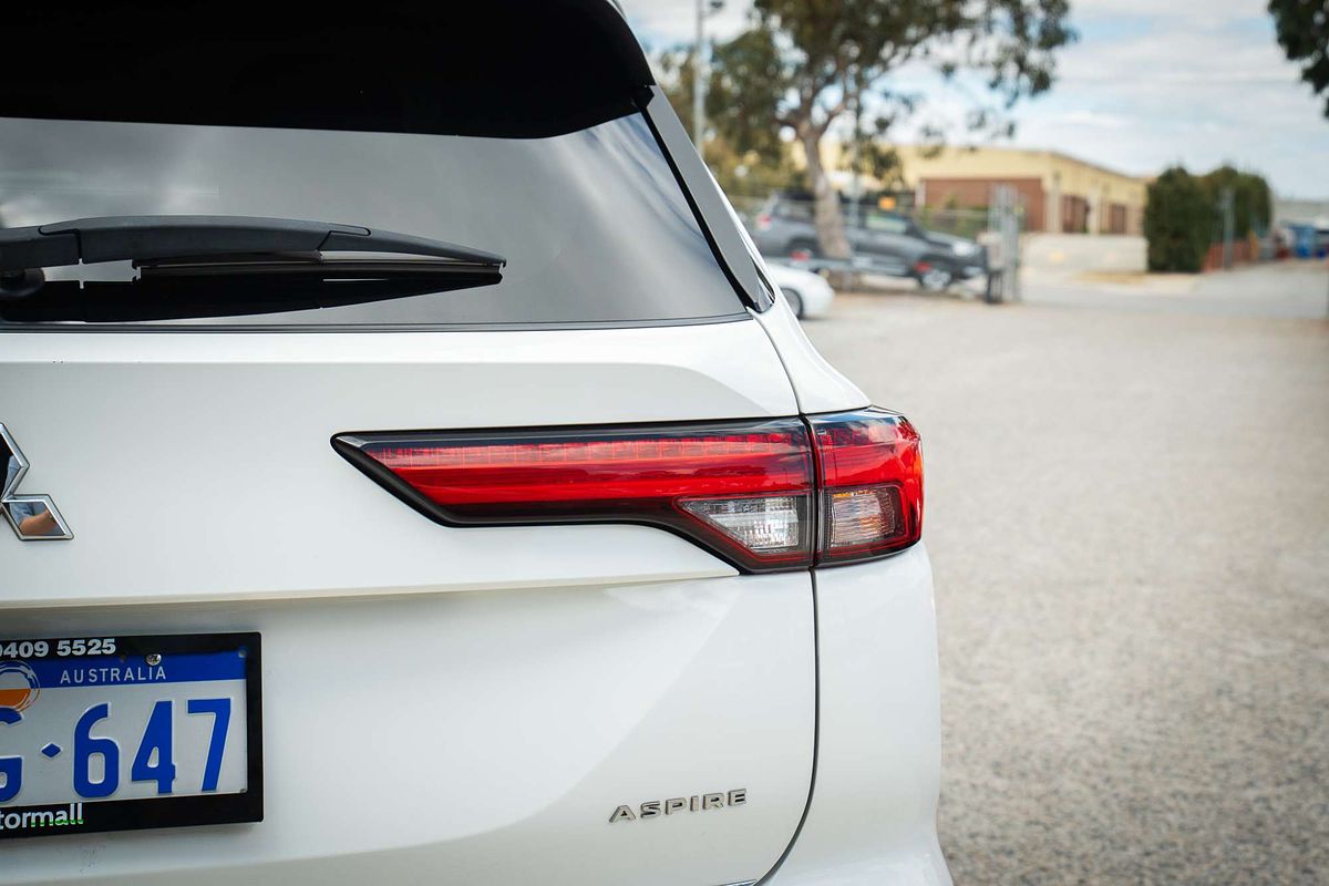 2023 Mitsubishi Outlander Aspire ZM