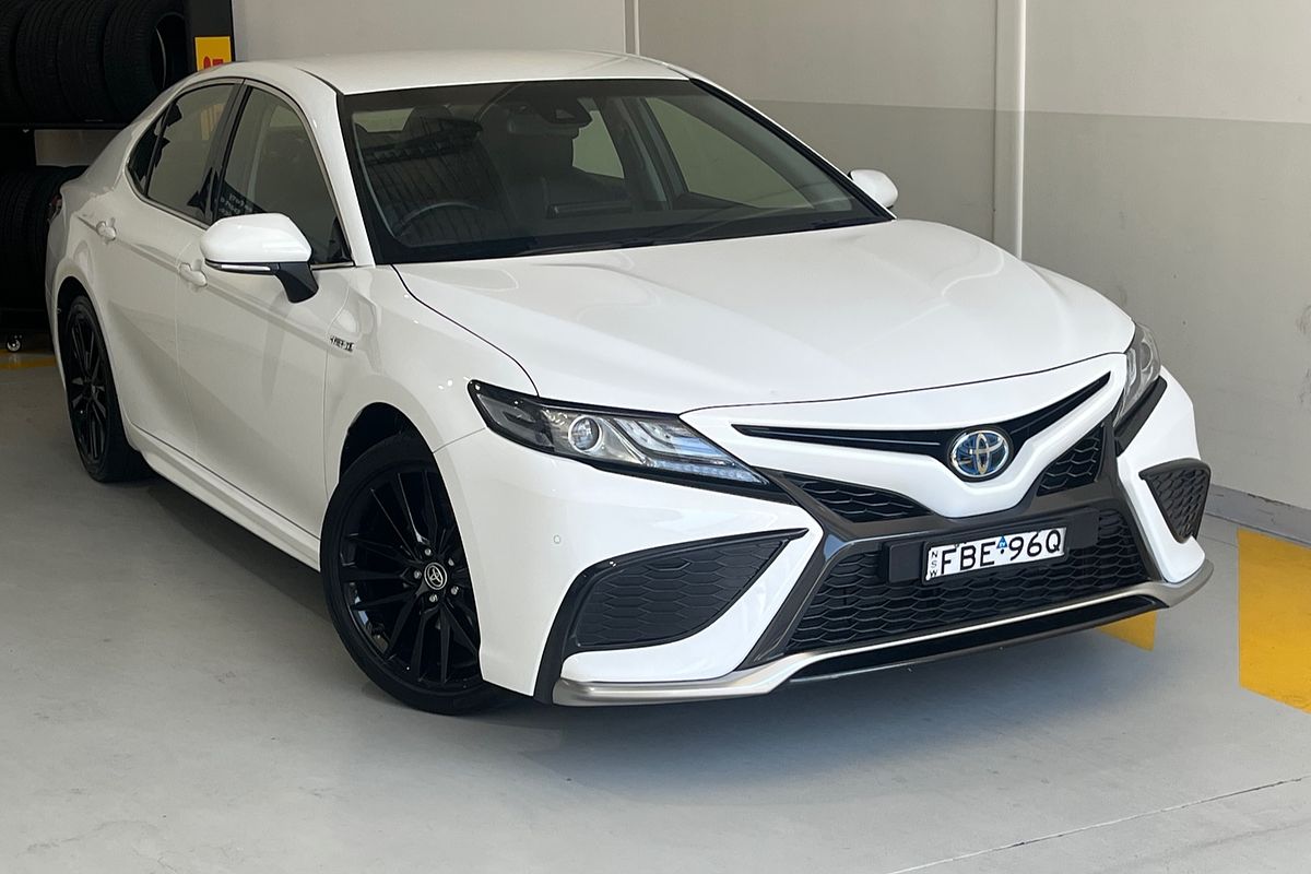 2023 Toyota Camry SX AXVH70R