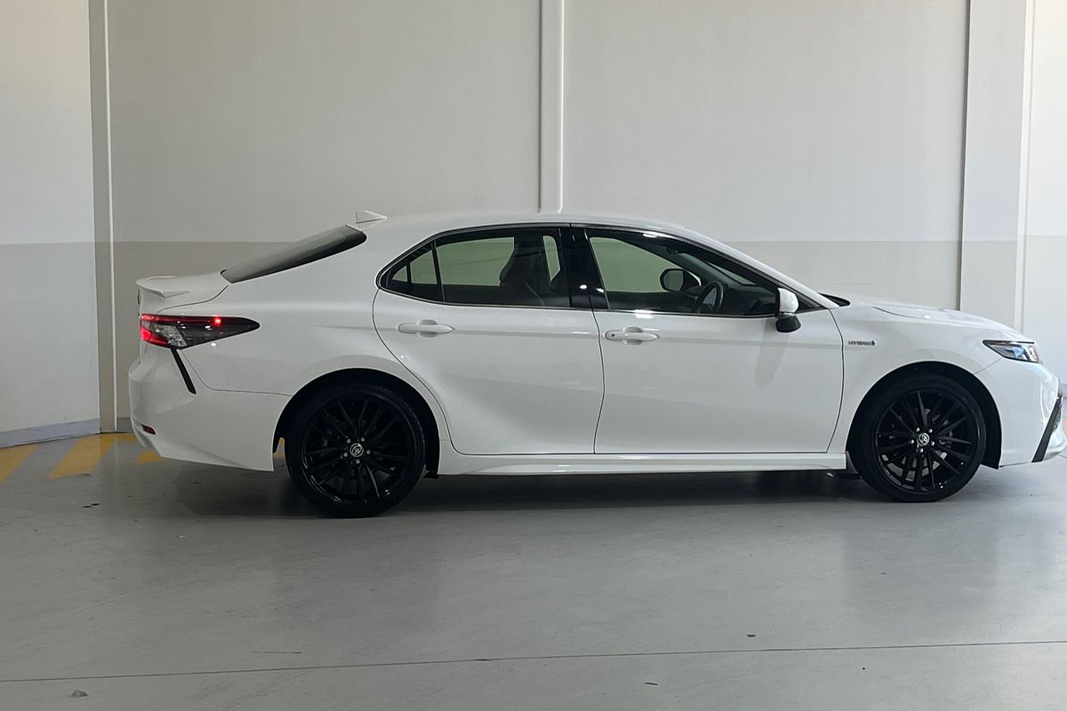 2023 Toyota Camry SX AXVH70R