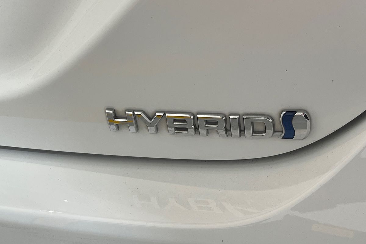 2023 Toyota Camry SX AXVH70R