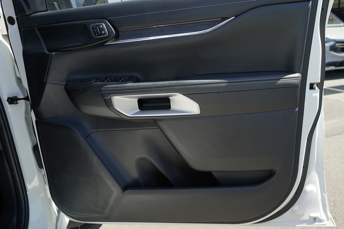 2024 Ford Everest Platinum 3.0L