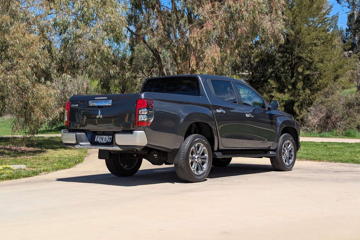 2023 Mitsubishi Triton GLS MR 4X4