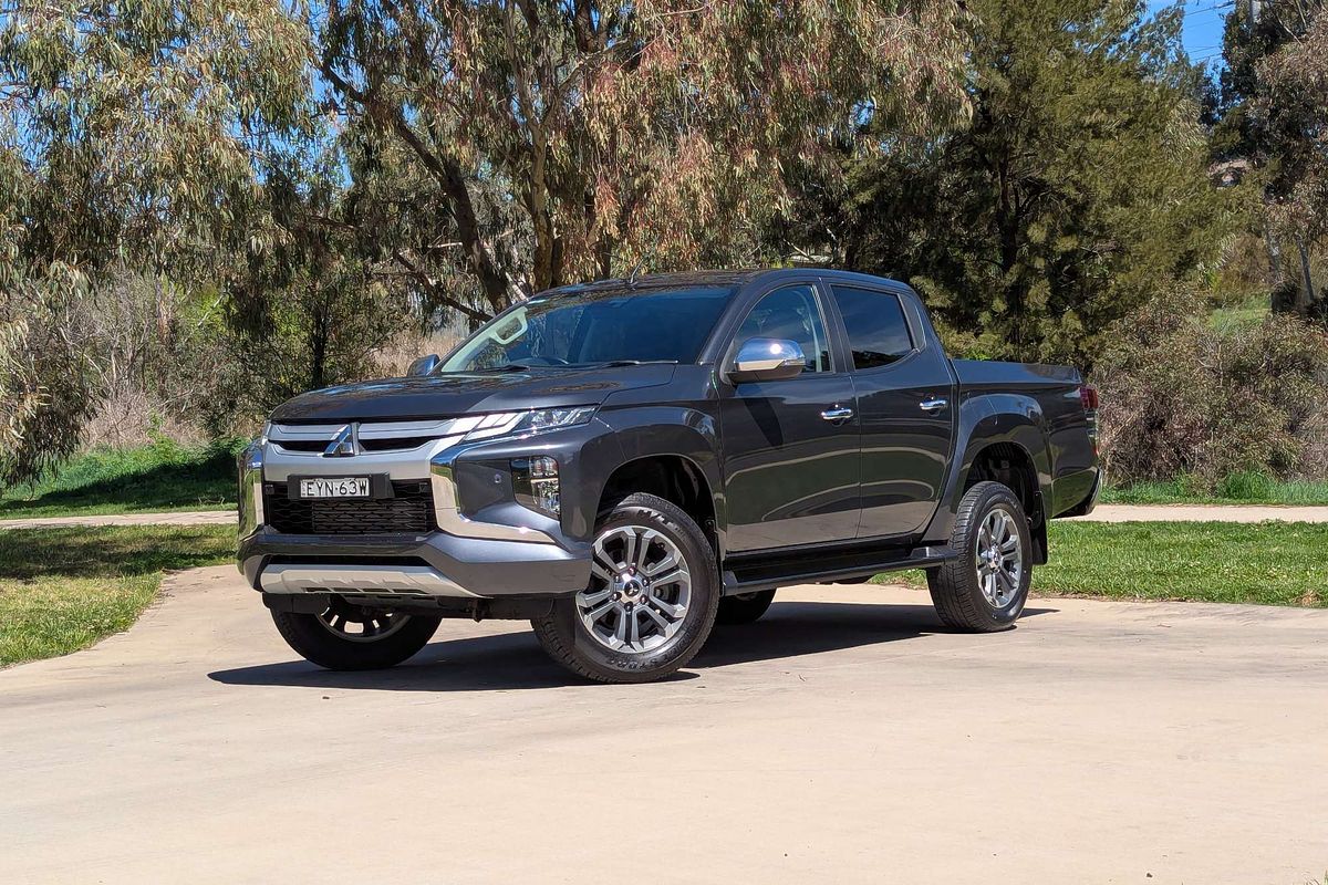 2023 Mitsubishi Triton GLS MR 4X4