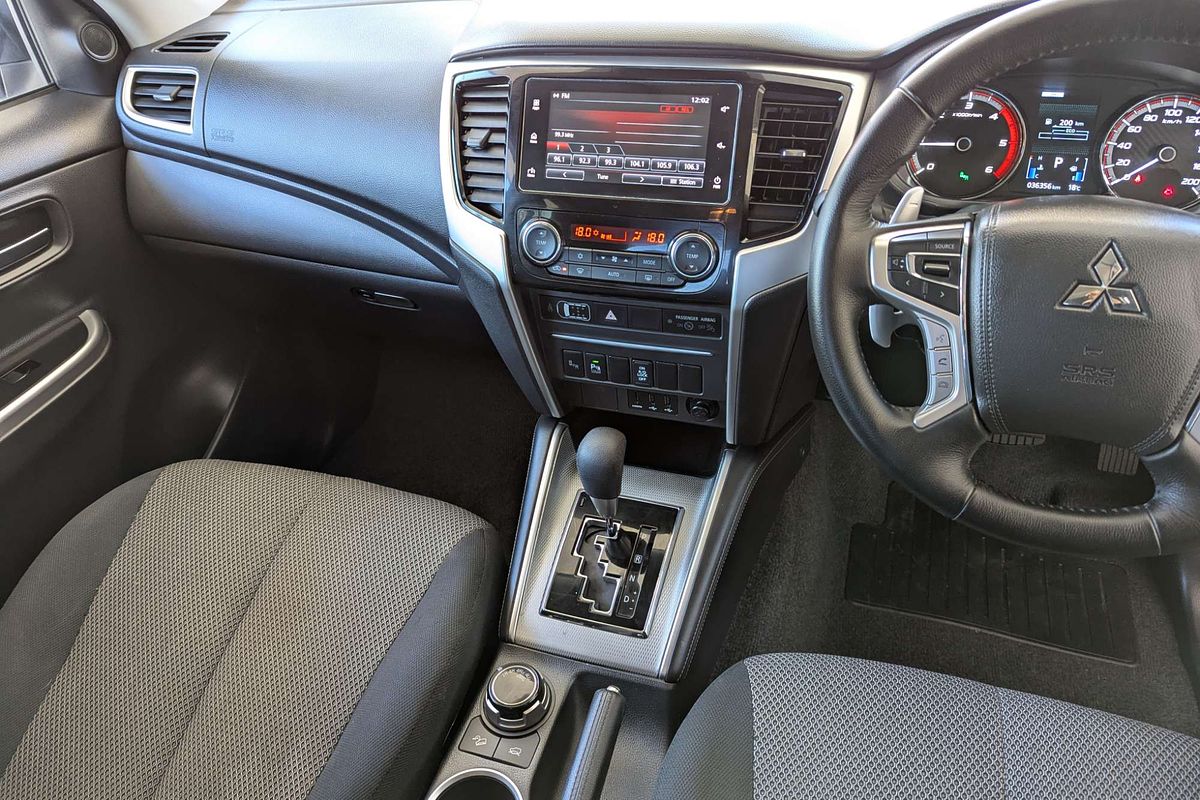 2023 Mitsubishi Triton GLS MR 4X4