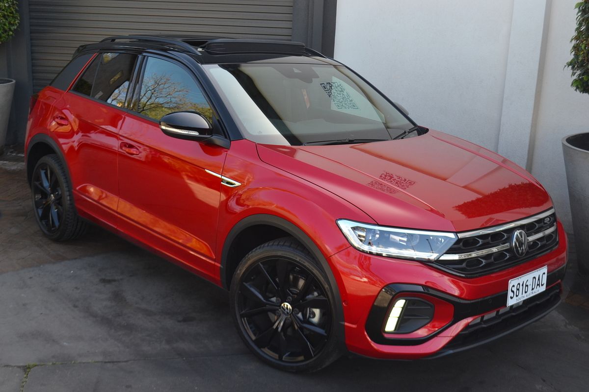 2022 Volkswagen T-Roc 140TSI R-Line D11