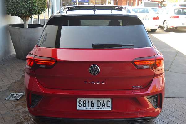 2022 Volkswagen T-Roc 140TSI R-Line D11