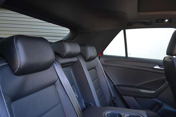 2022 Volkswagen T-Roc 140TSI R-Line D11