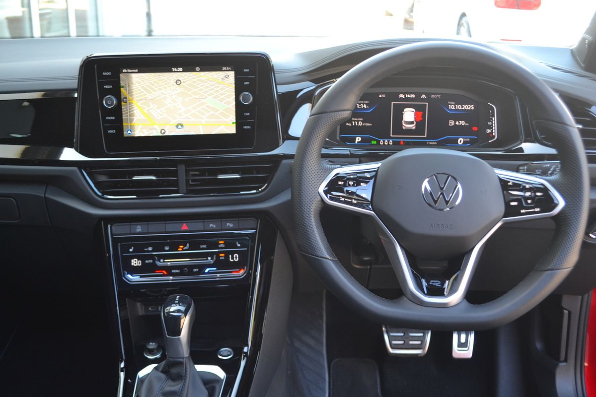 2022 Volkswagen T-Roc 140TSI R-Line D11