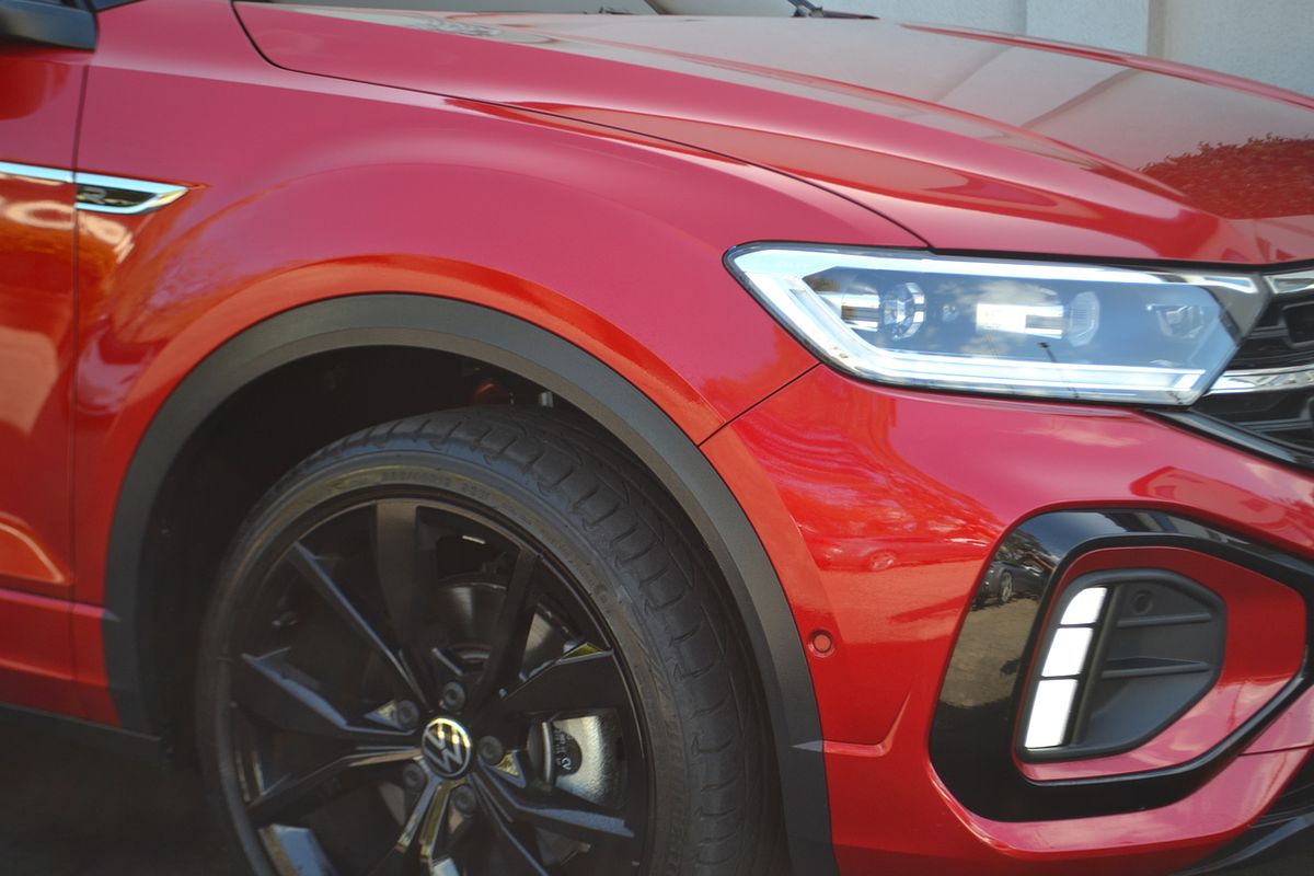 2022 Volkswagen T-Roc 140TSI R-Line D11