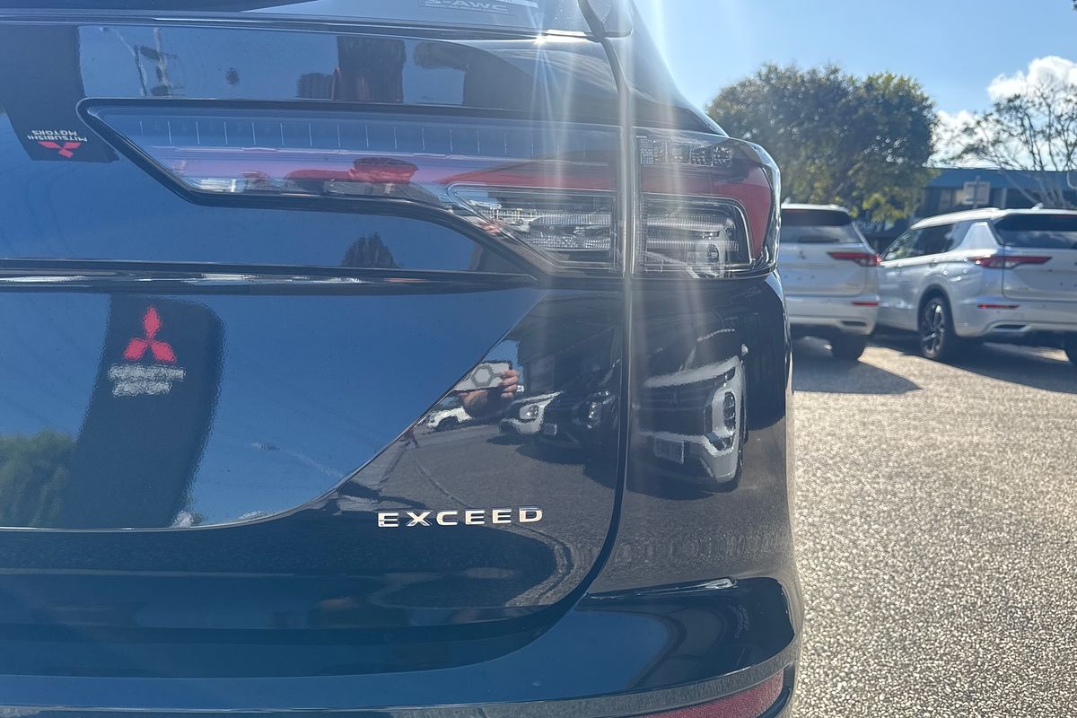 2025 Mitsubishi Outlander Exceed ZM