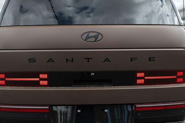 2025 Hyundai Santa Fe Calligraphy MX5.V2