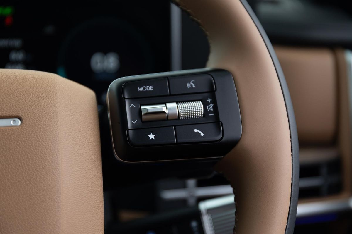 2025 Hyundai Santa Fe Calligraphy MX5.V2