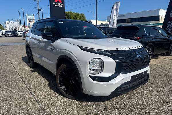 2024 Mitsubishi Outlander PHEV GSR ZM