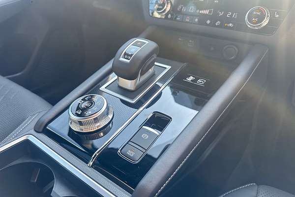 2024 Mitsubishi Outlander PHEV GSR ZM