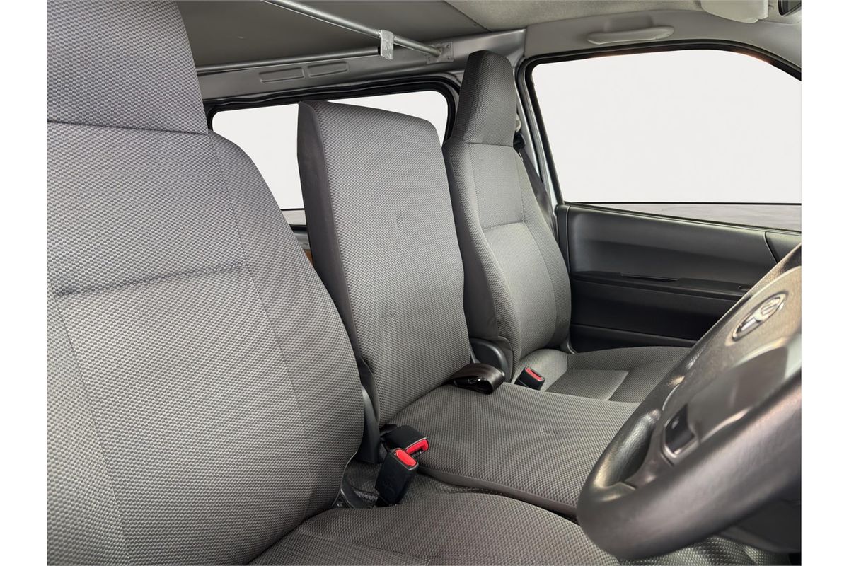 2019 Toyota Hiace Long DX 4WD