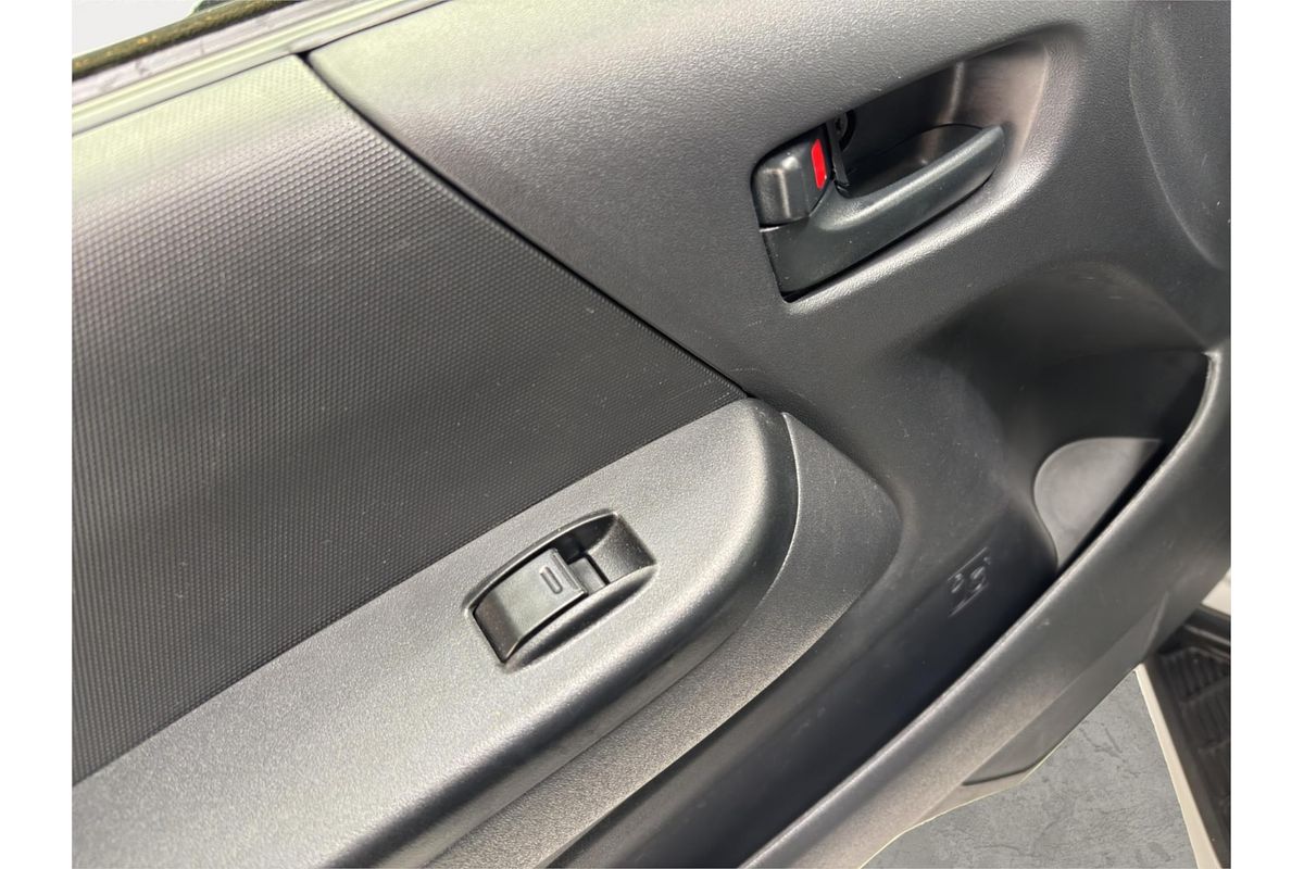 2019 Toyota Hiace Long DX 4WD