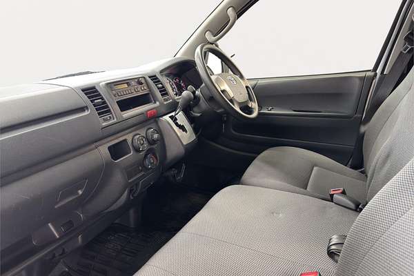 2019 Toyota Hiace Long DX 4WD