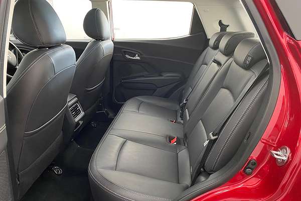 2025 Mahindra XUV3XO AX7L