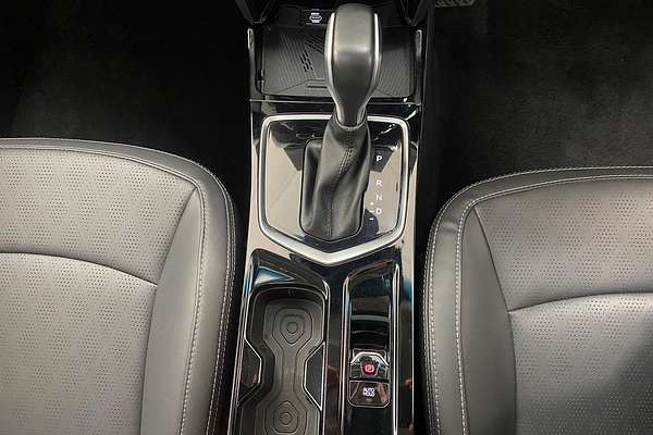 2025 Mahindra XUV3XO AX7L